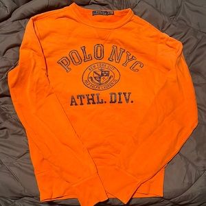 Polo Ralph Lauren Small Men’s, runs small. Fits on the right side